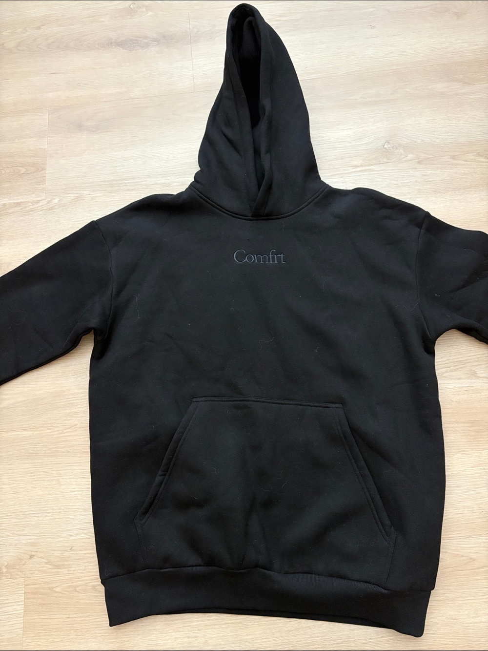 Comfrt Black Sweatshirt - Picture 9 of 9
